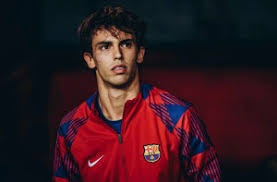 记者：莱比锡有意用霍伊伦取代谢什科，霍伊伦明确表示不想去