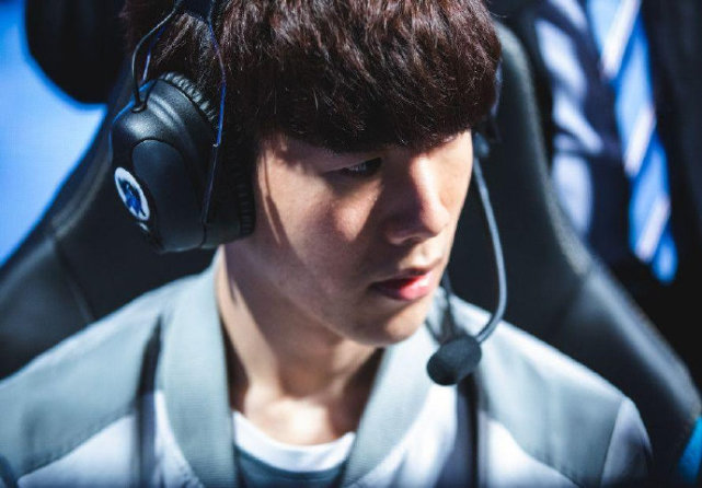 稍显不足 稍显不足