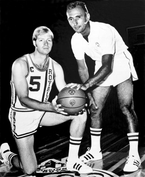 马马尔达什 马马尔达什